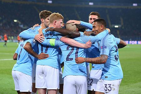 Manchester City favourites for Premier League title