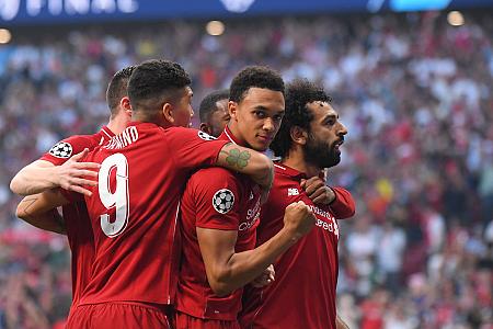 Squad valuation: six clubs over one billion